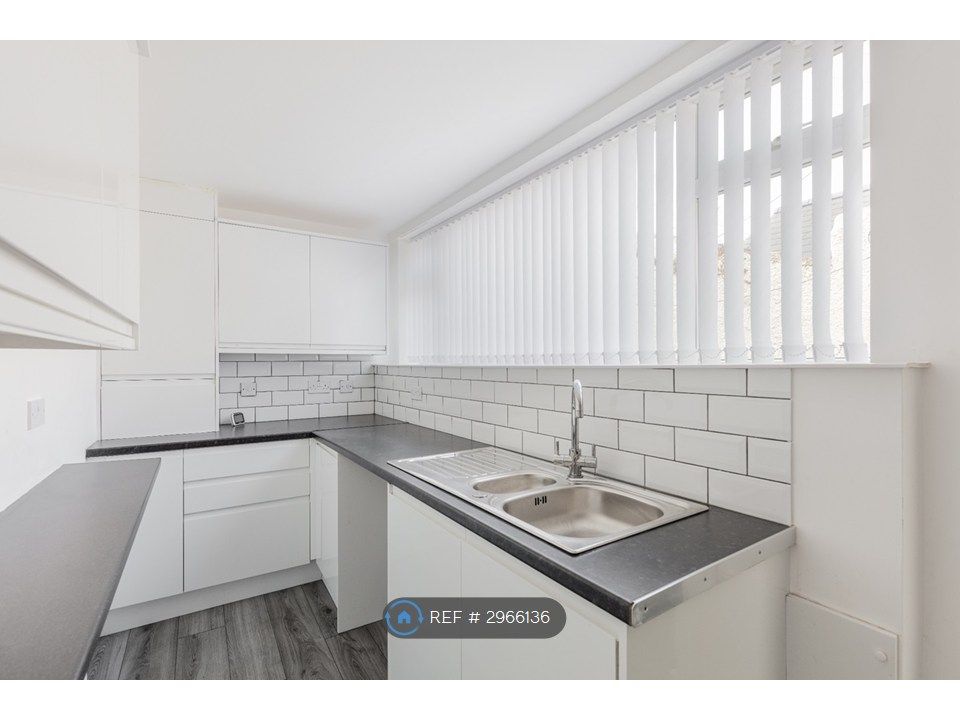 Property photo 1 of 13 Kitchen