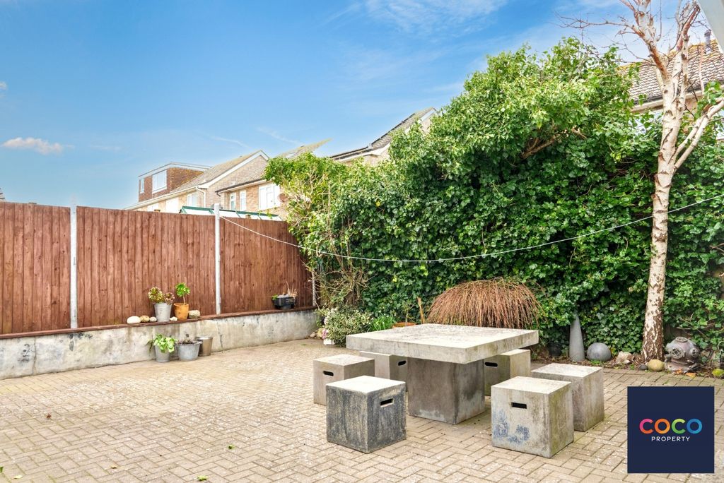 Property photo 3 of 14 5013504