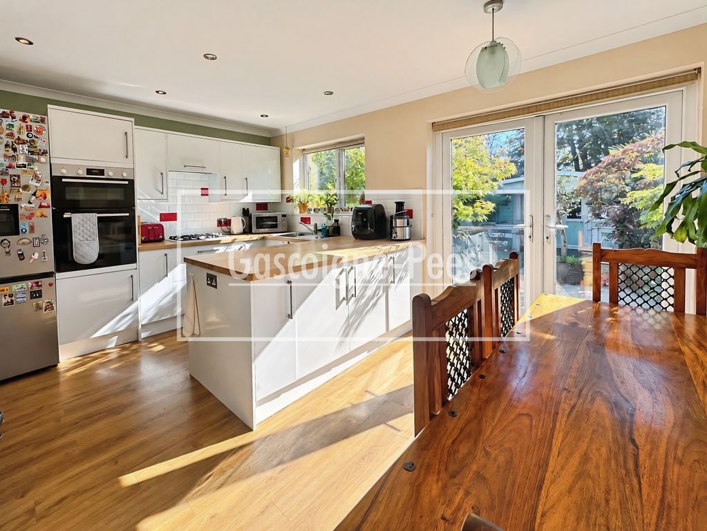 Property photo 2 of 17