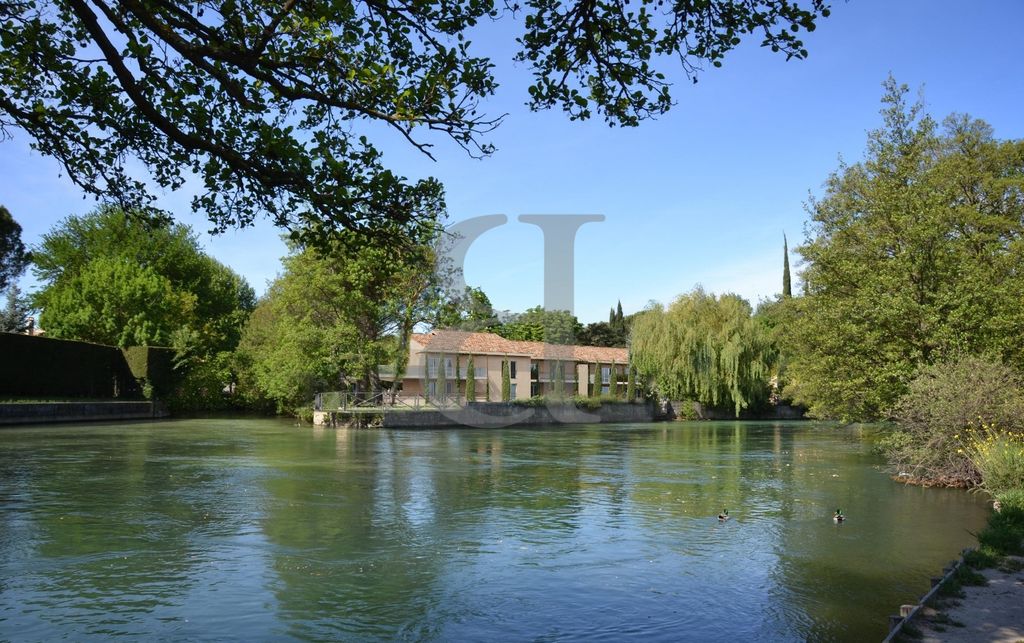 Property photo 1 of 2