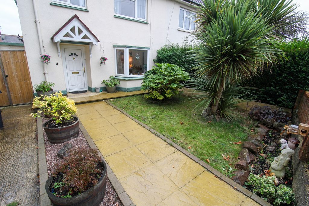 Property photo 2 of 24