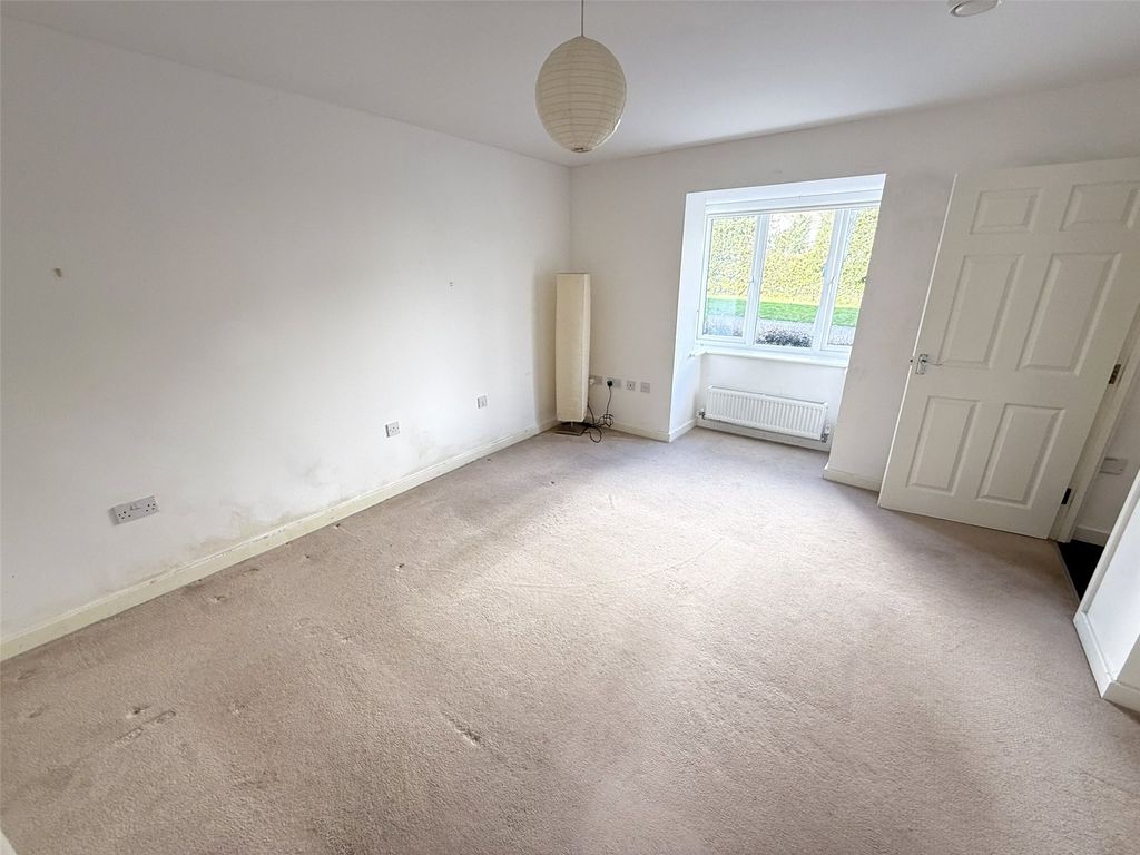 Property photo 3 of 17 Picture No. 23