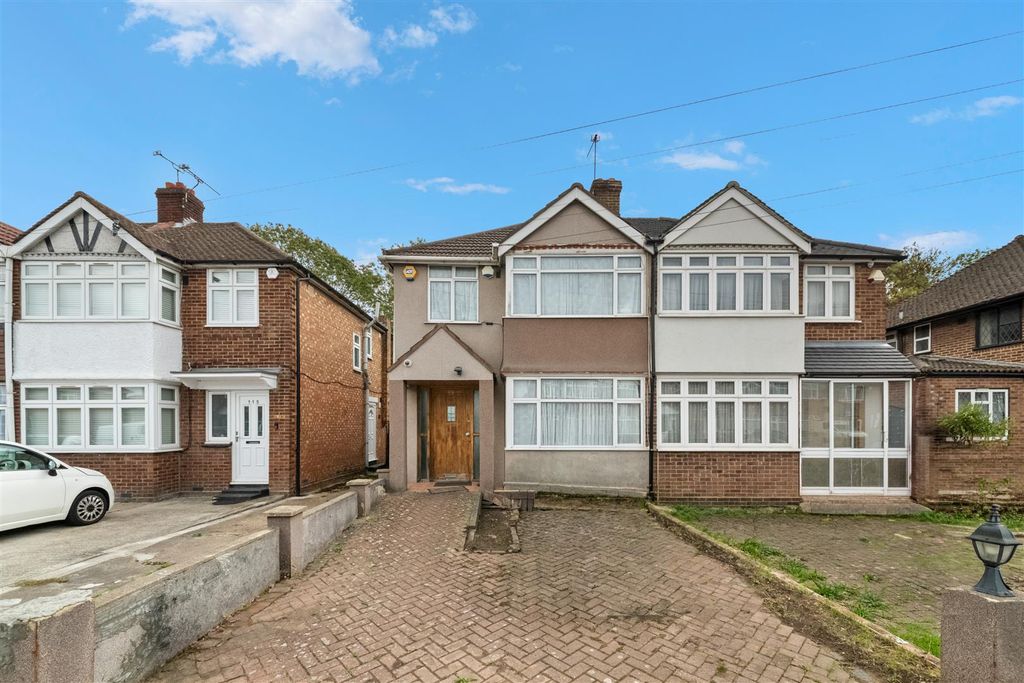 Property photo 2 of 13