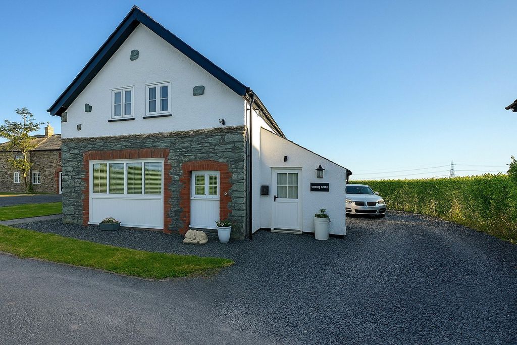 Property photo 1 of 20 Picture No. 30
