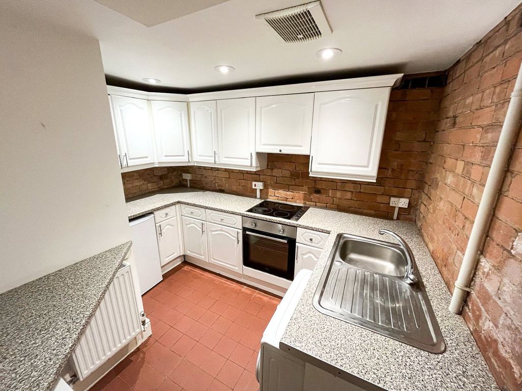 Property photo 3 of 6 Picture No. 22