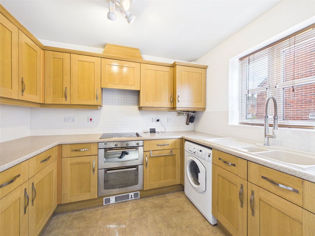 Property photo 2 of 14 Picture No. 05