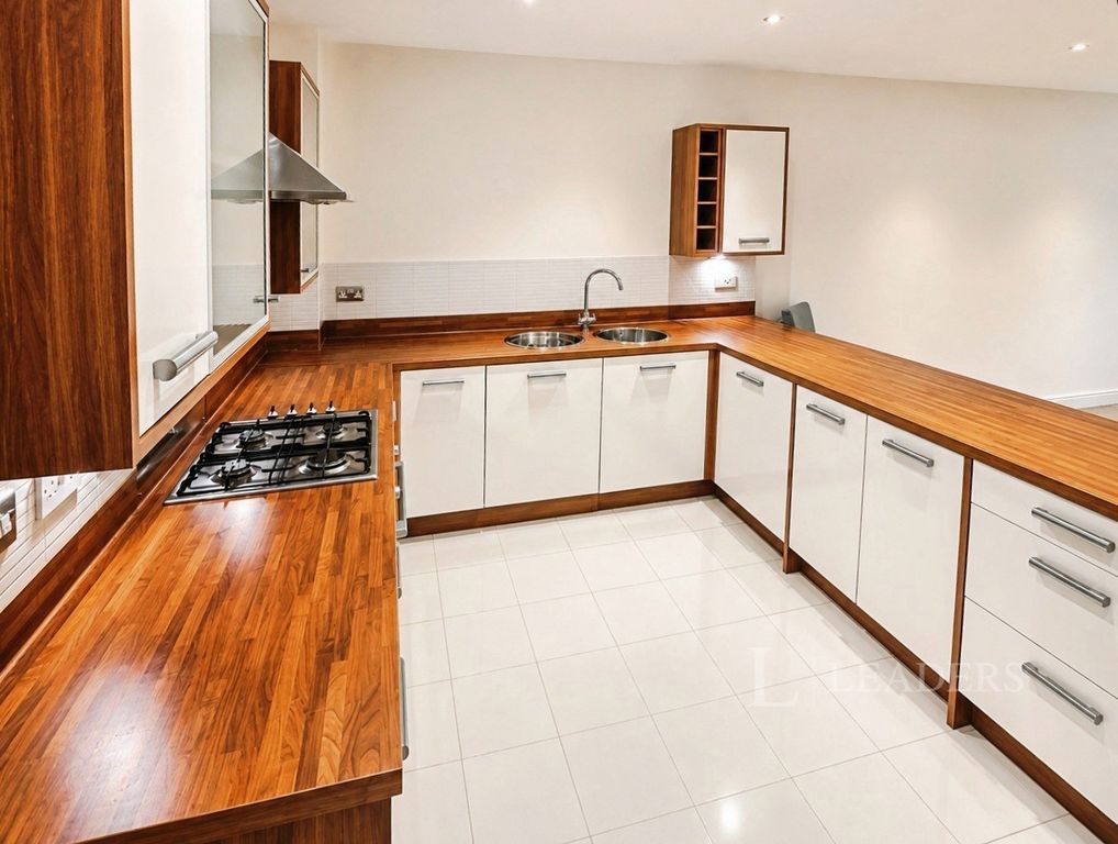 Property photo 3 of 13 Kitchen