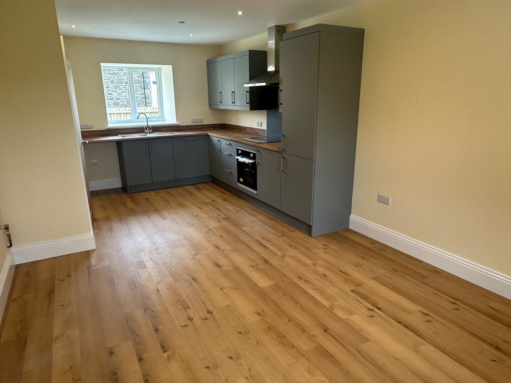 Property photo 3 of 14 Picture No. 16