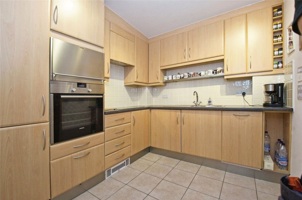 Property photo 3 of 12 Separate Kitchen