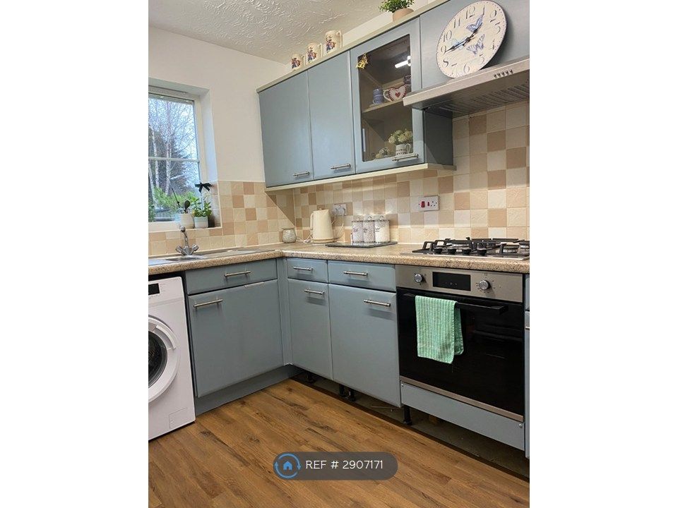 Property photo 1 of 13 Kitchen