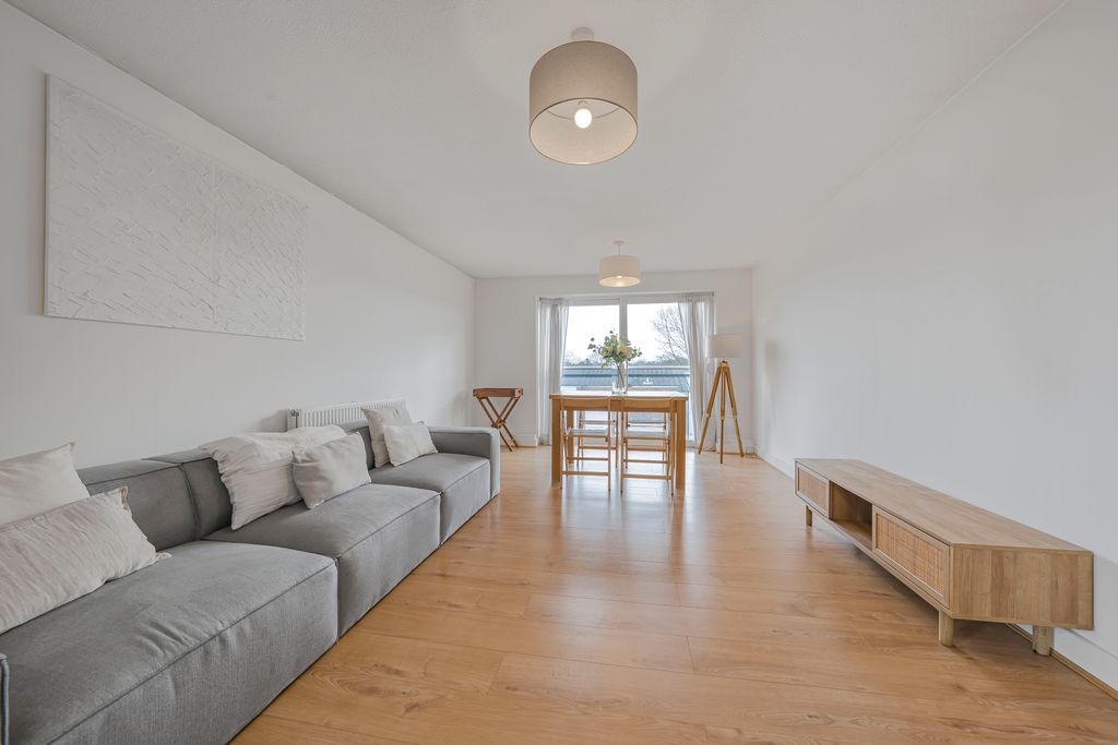 Property photo 2 of 15 Photo Mar 11 2025, 10 40 19 Am