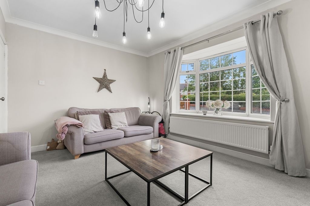 Property photo 3 of 26 4212816