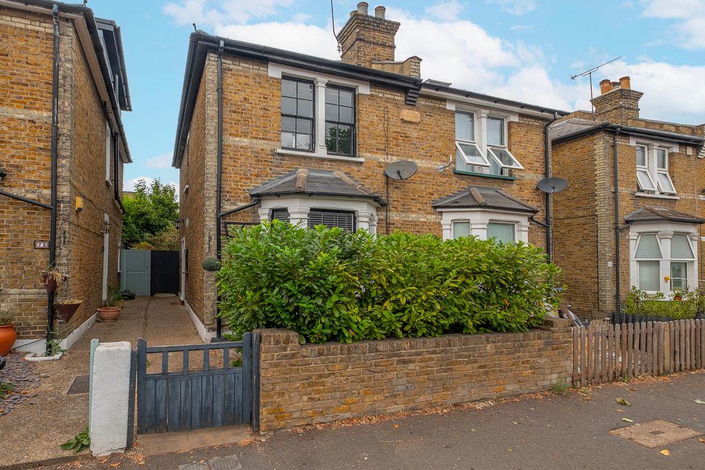 Property photo 1 of 17