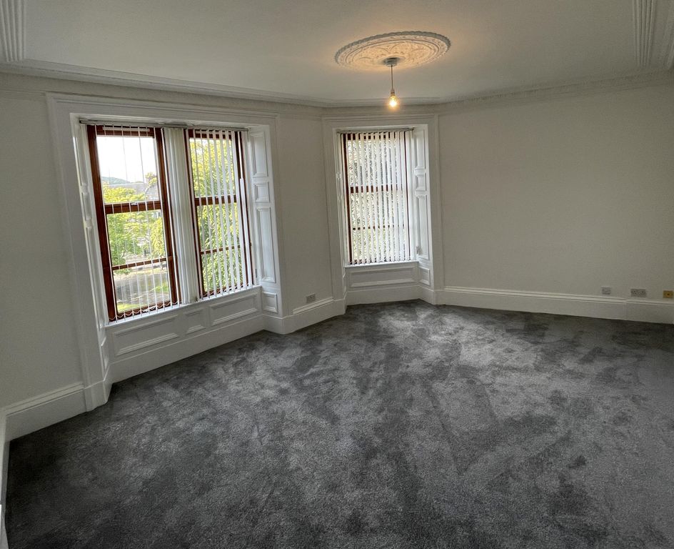 Property photo 2 of 7 Lounge