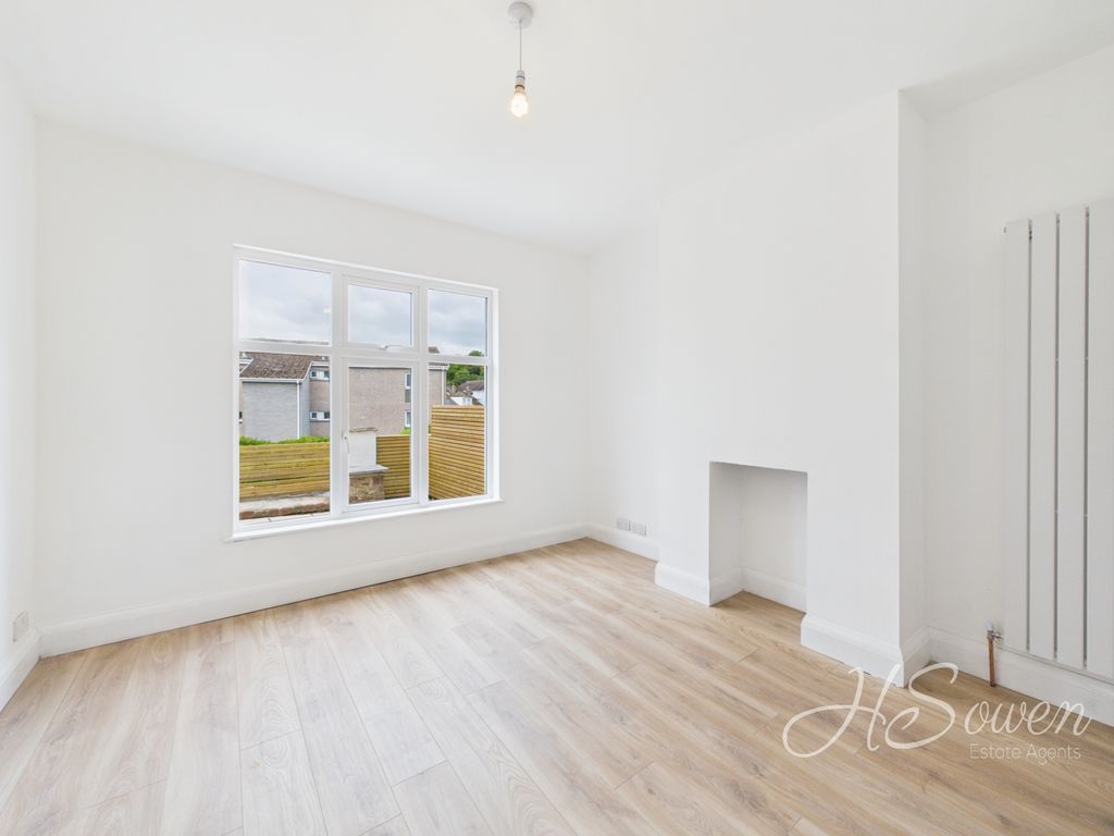 Property photo 3 of 17 Photo 17