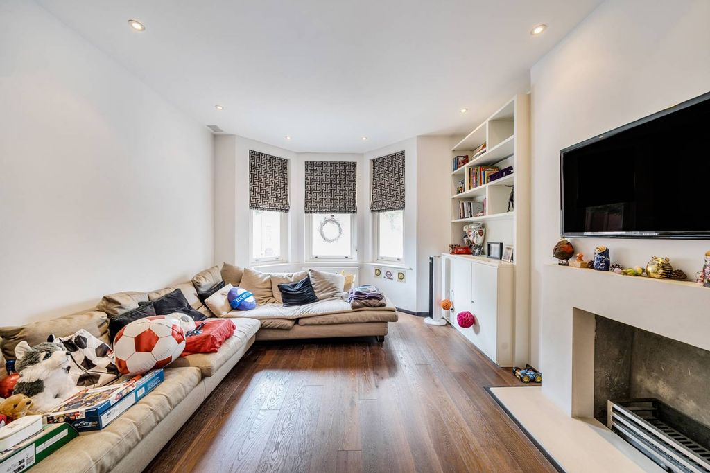 Property photo 1 of 14