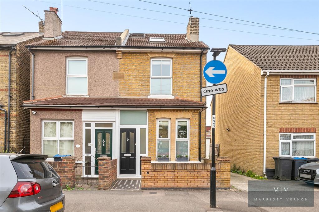 Property photo 1 of 17 Newark Road 2 MV-18.Jpg
