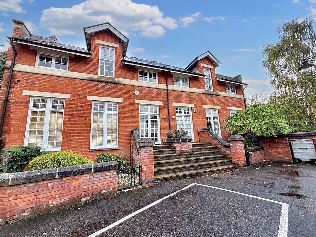 Property photo 1 of 25