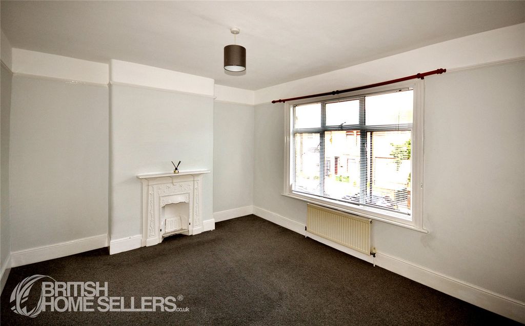Property photo 3 of 12 Picture No. 05