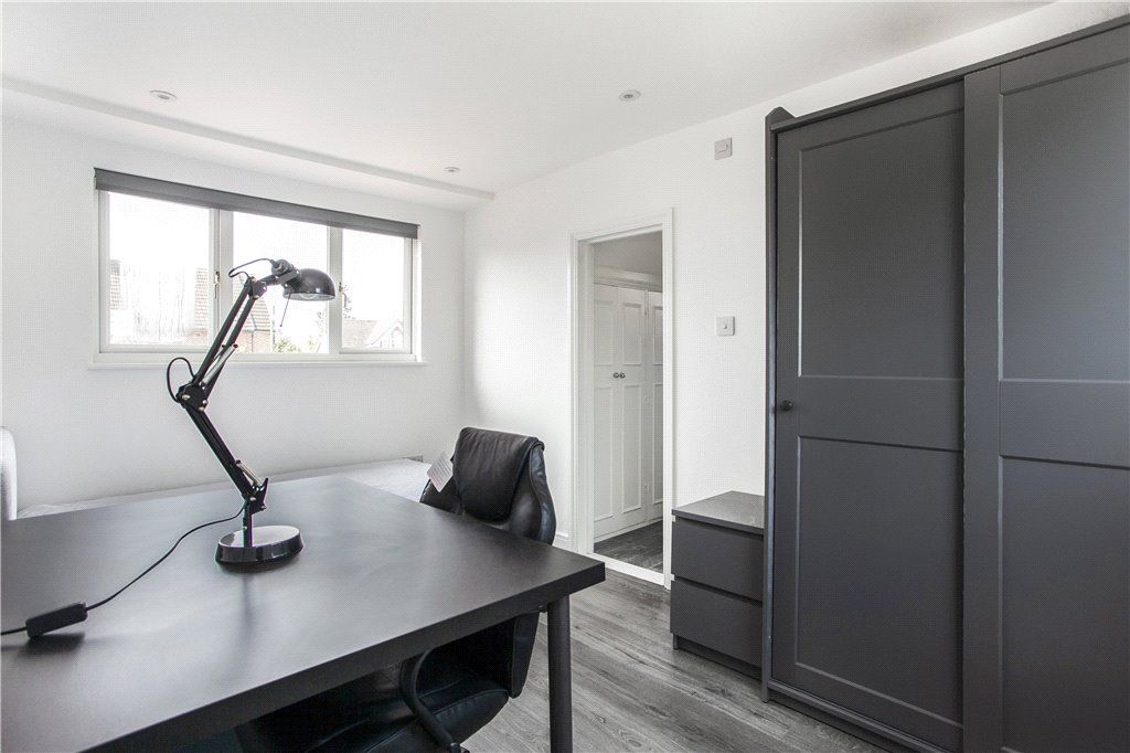 Property photo 3 of 29 Bedroom