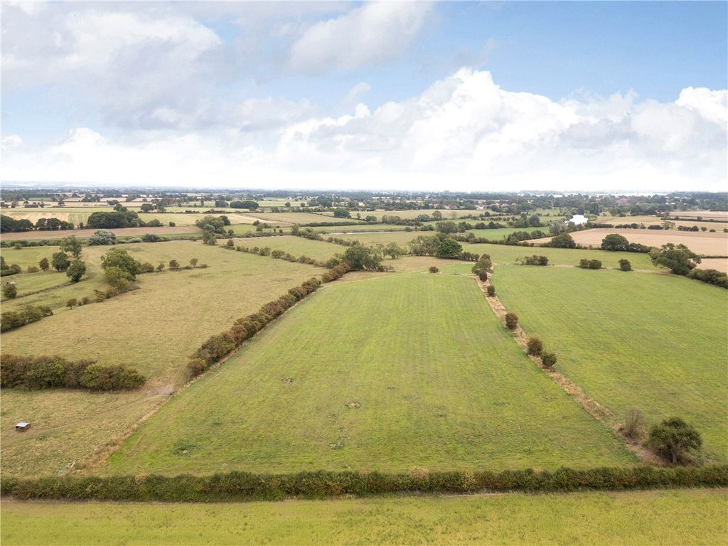 Property photo 3 of 9 Picture No. 02