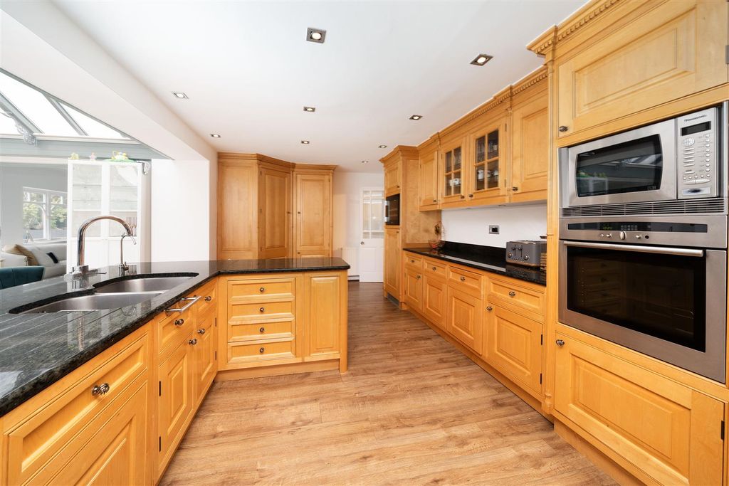 Additional image 6 of 4 bed detached house for saleCanons Drive, Edgware HA8