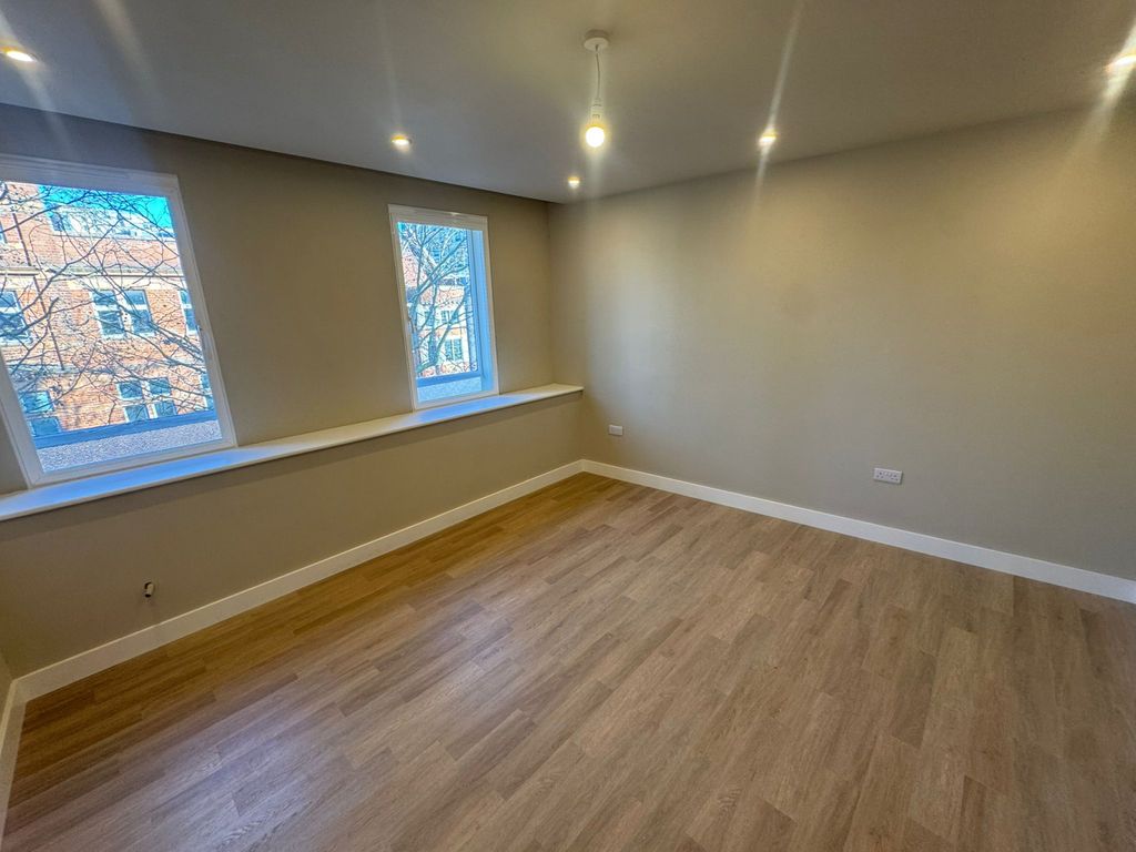 Property photo 1 of 3 Studio Flat To Rent North End, Croydon Cr0