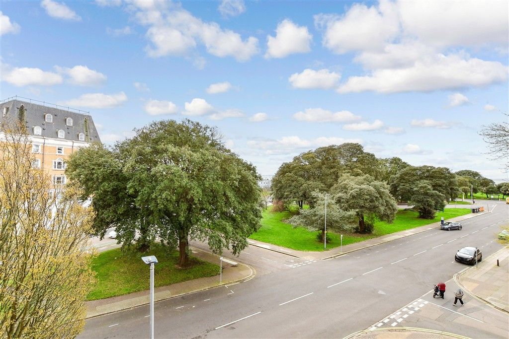 Property photo 2 of 11 Views To Front