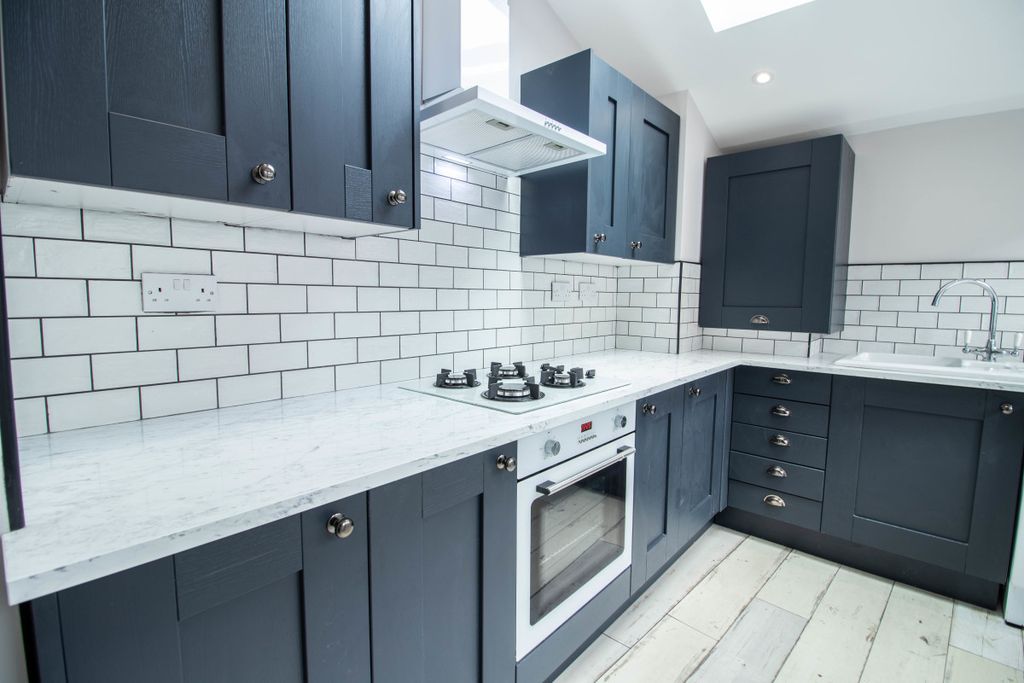 Property photo 2 of 7 2 Jamieson Road