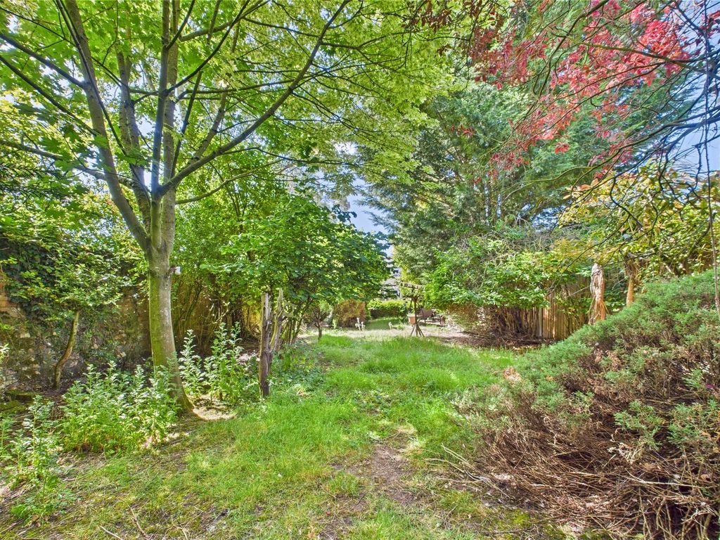 Property photo 2 of 18