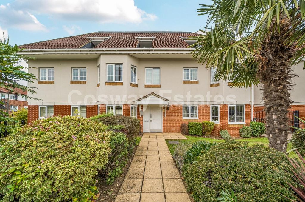 Property photo 1 of 12 74Af4A7d-4Bb1-4F2d-A375-B240A2353443.Jpg