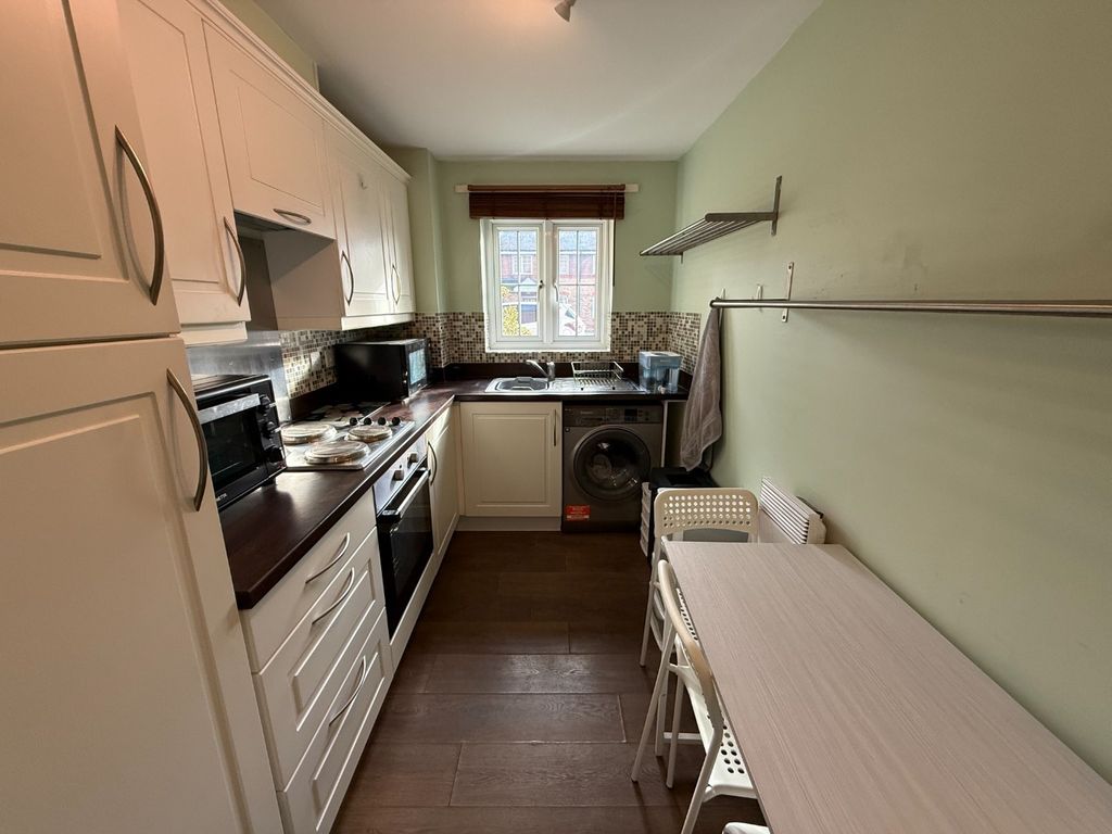 Property photo 2 of 7 5016911