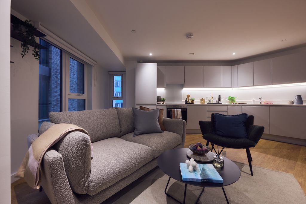 Property photo 3 of 8