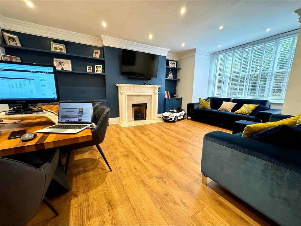 Property photo 2 of 13 Lounge-Diner