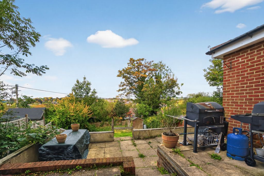 Property photo 3 of 25