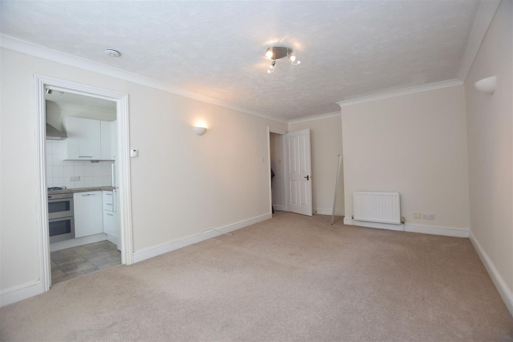 Property photo 2 of 8 Dsc_0074.Jpg