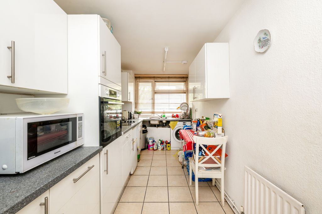 Property photo 3 of 11 Picture No. 04