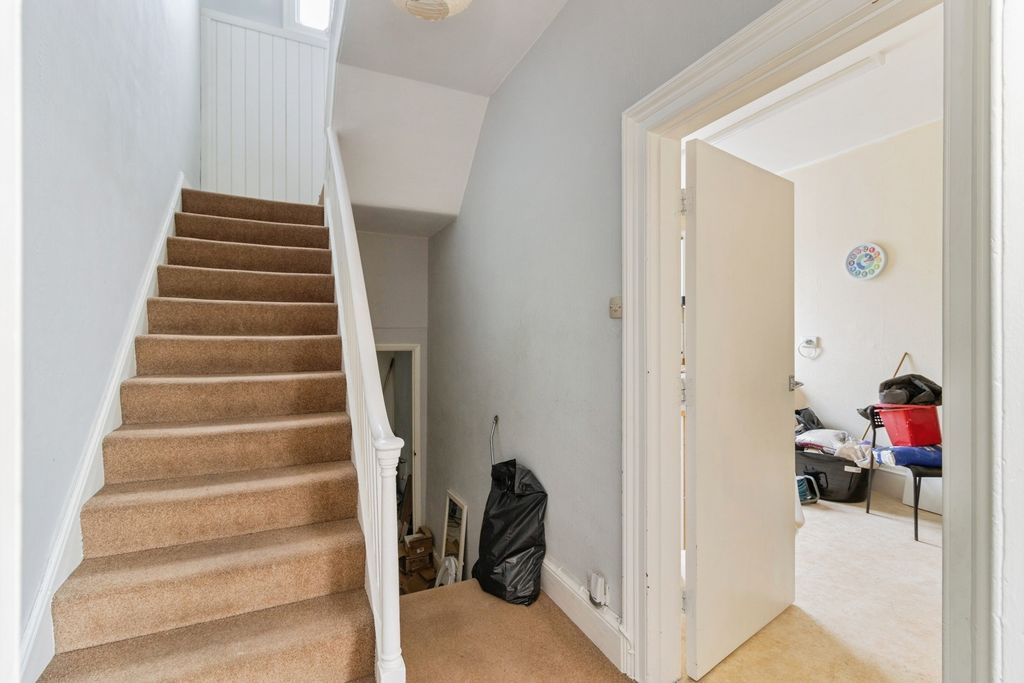 Property photo 2 of 17 Pbox-Img.Jpg