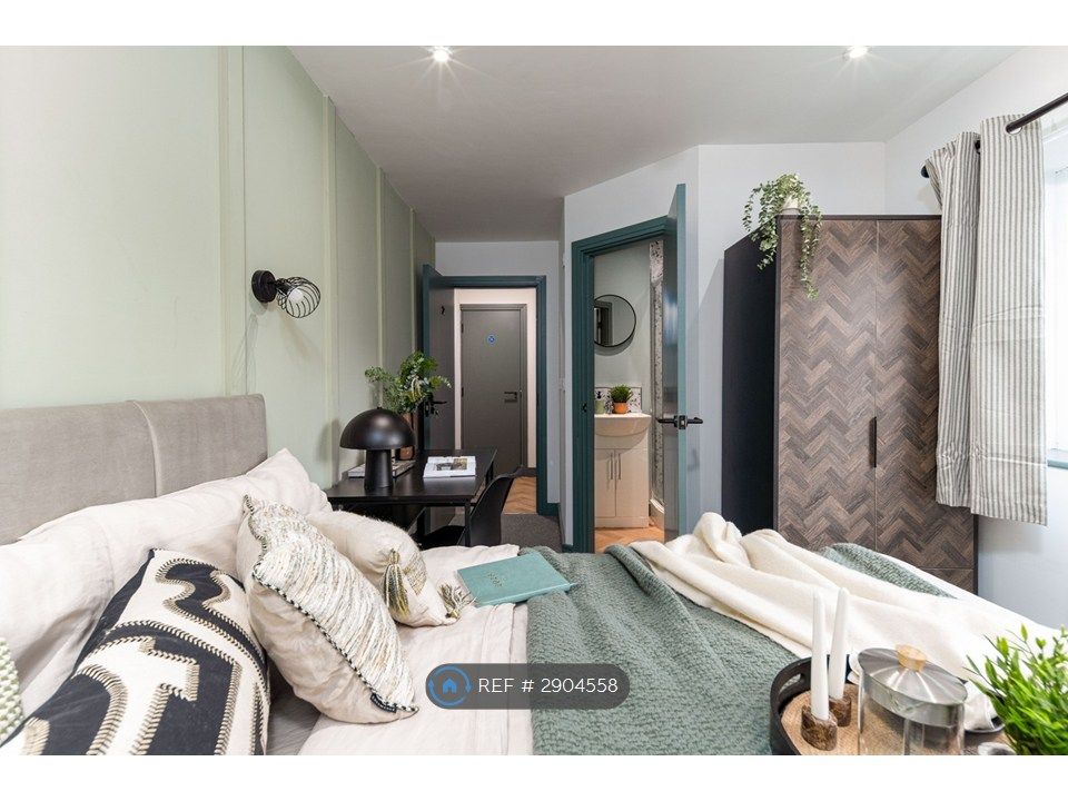 Property photo 1 of 4