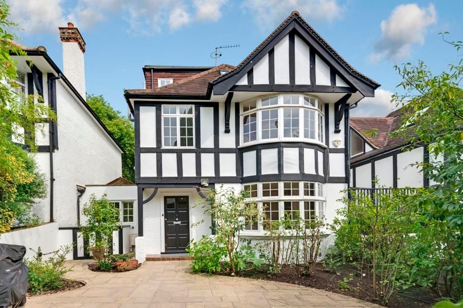 Property photo 1 of 18