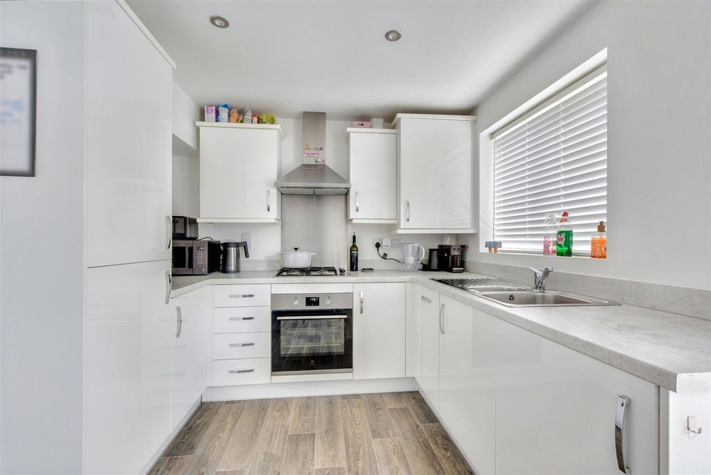 Property photo 2 of 22 Kitchen_1.Jpeg