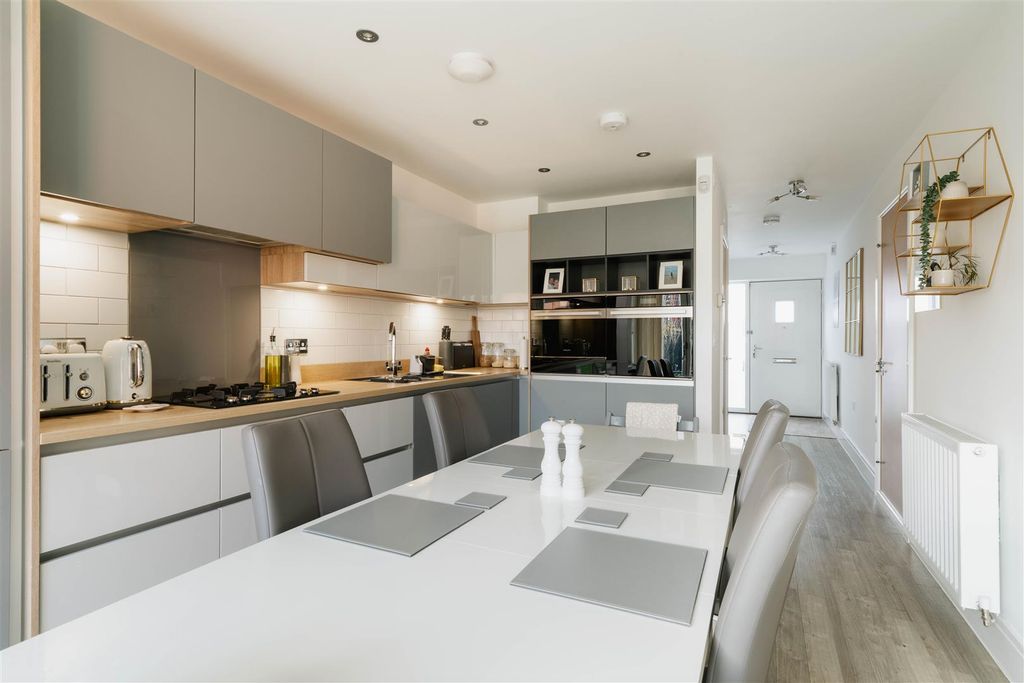 Property photo 2 of 36 Open Plan Living_-4.Jpg