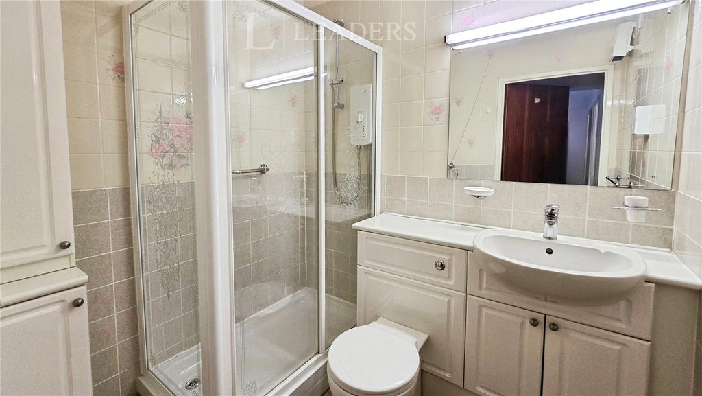 Property photo 3 of 16 Picture No. 05