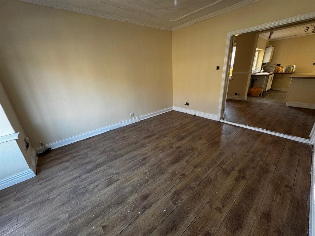 Property photo 3 of 12 Img_2760.Jpg