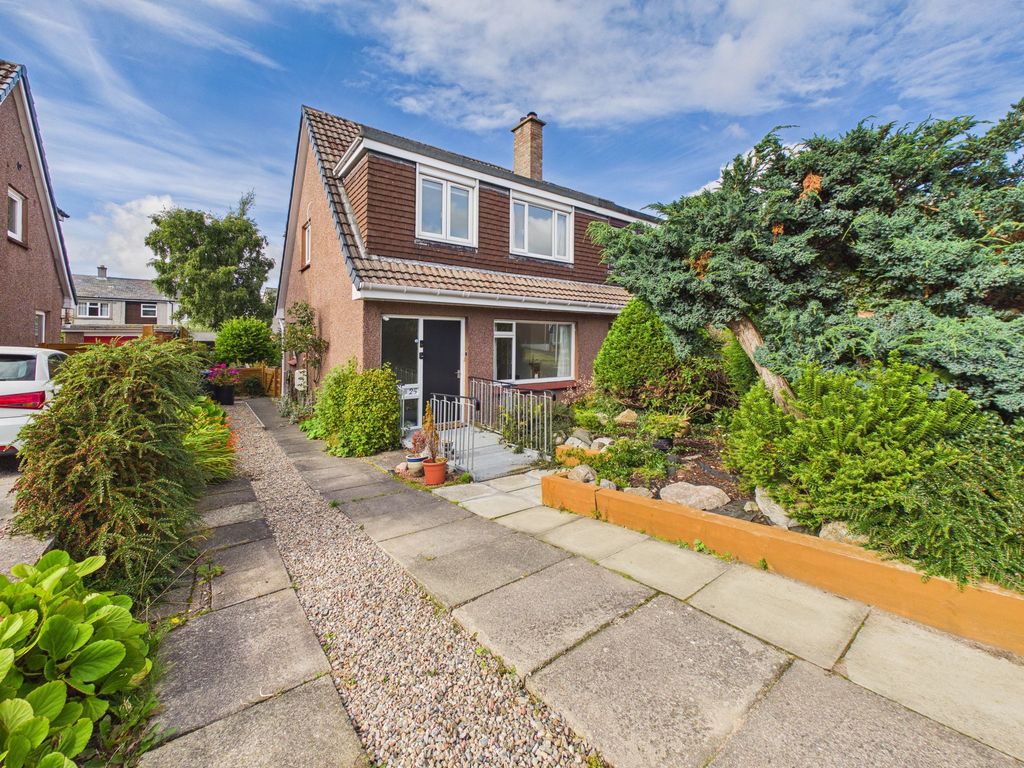 Property photo 1 of 24