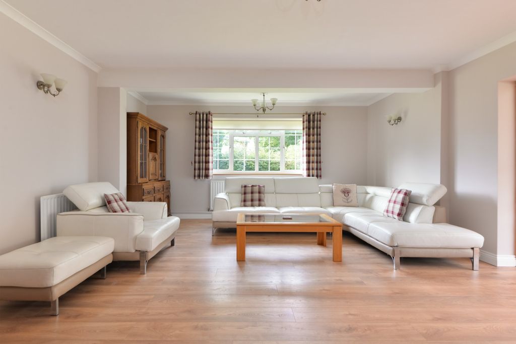 Property photo 3 of 29 4500987