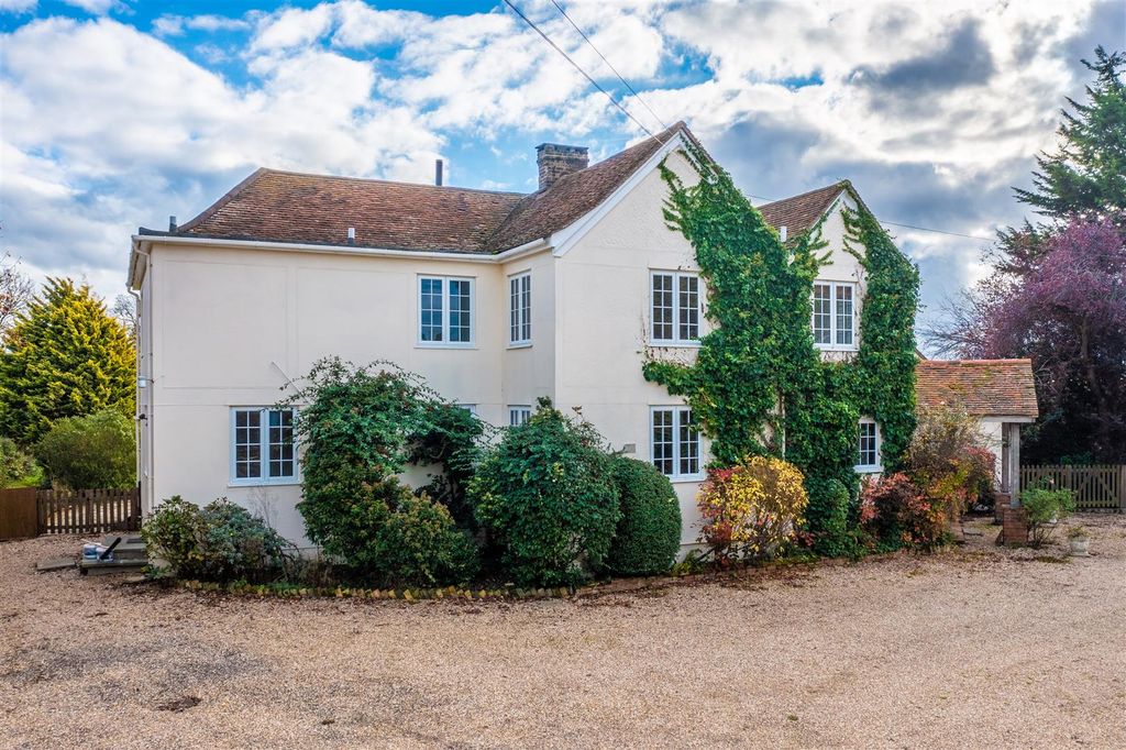 Property photo 2 of 35