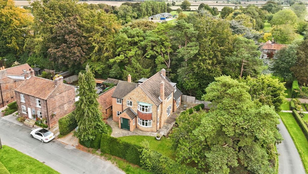 Property photo 1 of 20 4535450