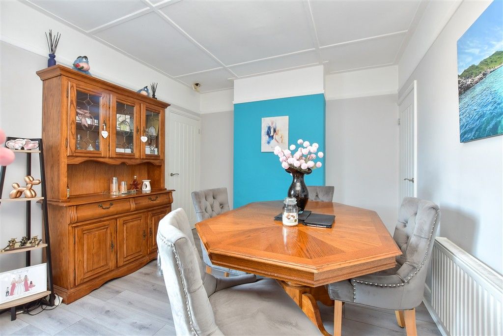 Property photo 3 of 10 Dining Room