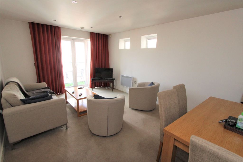 Property photo 3 of 10 Picture No. 01